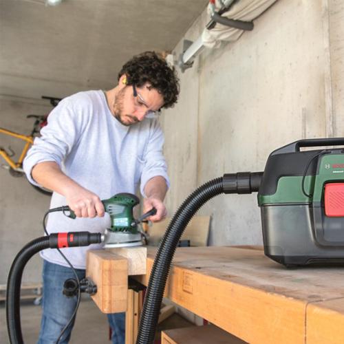 Aku vysavač BOSCH na mokré a suché vysávání AdvancedVac 18V-8