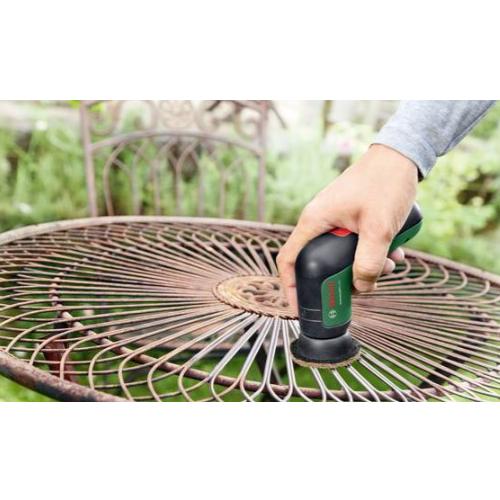 Aku čisticí kartáč BOSCH Universal Brush