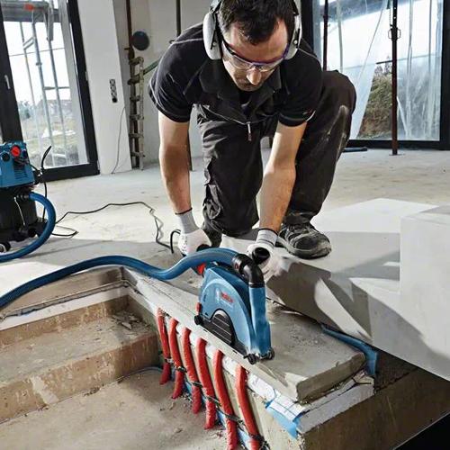 Odsávací kryt BOSCH GDE 230 FC-T pro 230mm úhlové brusky