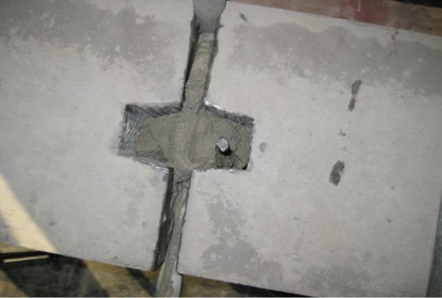 PAGEL V14 podmazávací a kotvicí malta